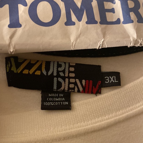 Azzure denim t shirt gently used in great condition - Picture 4 of 7